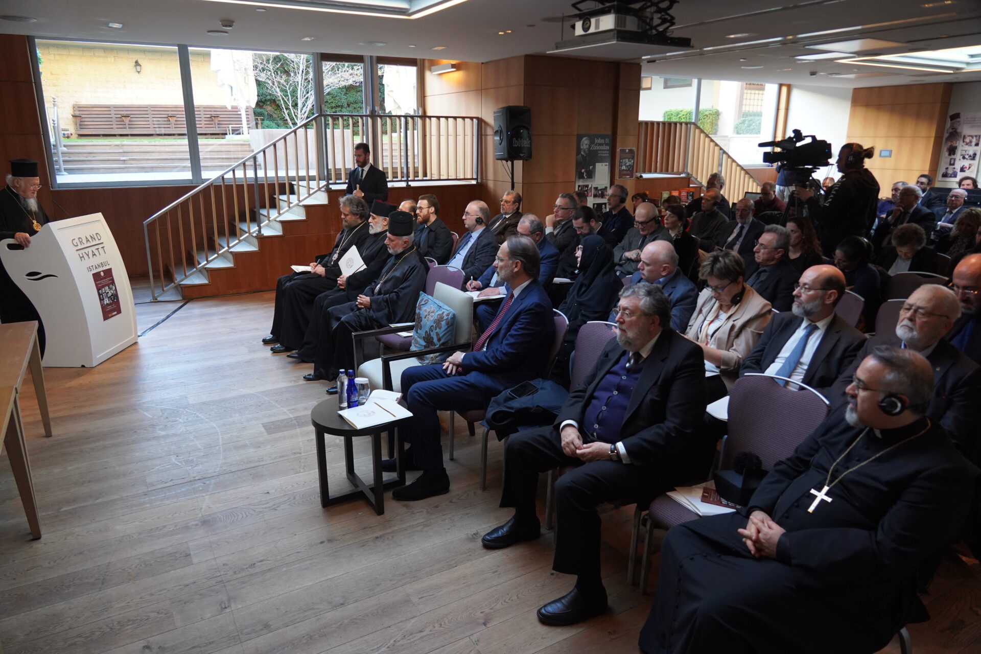 Η ομιλία του Οικουμενικού Πατριάρχου στο Συνέδριο για τον Περγάμου Ιωάννη Η ομιλία του Οικουμενικού Πατριάρχου στο Συνέδριο για τον Περγάμου Ιωάννη - Θεολογική Παρακαταθήκη και Οικουμενική Προοπτική: Συνέδριον εις μνήμην του Μητροπολίτου Περγάμου Ιωάννου Δ. Ζηζιούλα